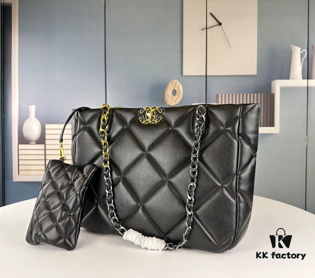 New Arrival with a Surprise! The Underrated Chanel 19 Bag Tote