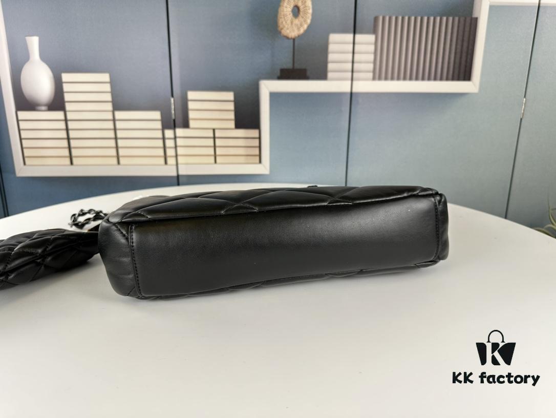 New Arrival with a Surprise! The Underrated Chanel 19 Bag Tote