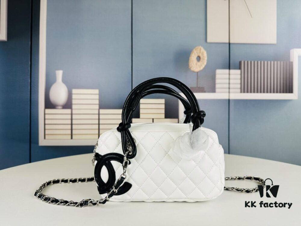 New Arrival Vintage Cute Chanel Compact Mini Handbag ||| Classic Black and White Panda Color