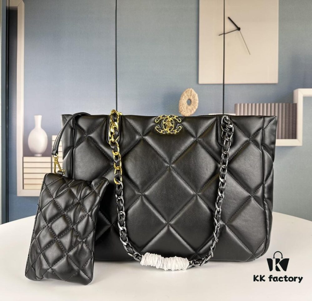 New Arrival with a Surprise! The Underrated Chanel 19 Bag Tote