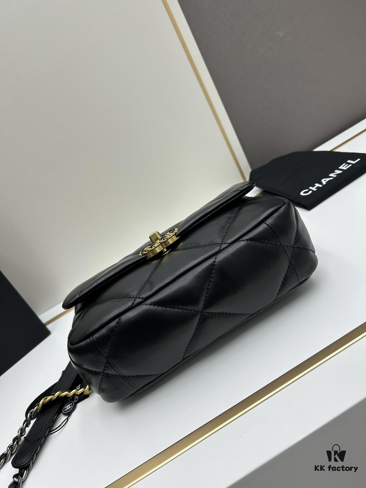 Upgraded Ohanel Fall/Winter 19 Bag Combining All Classic Pillow Bag Elements