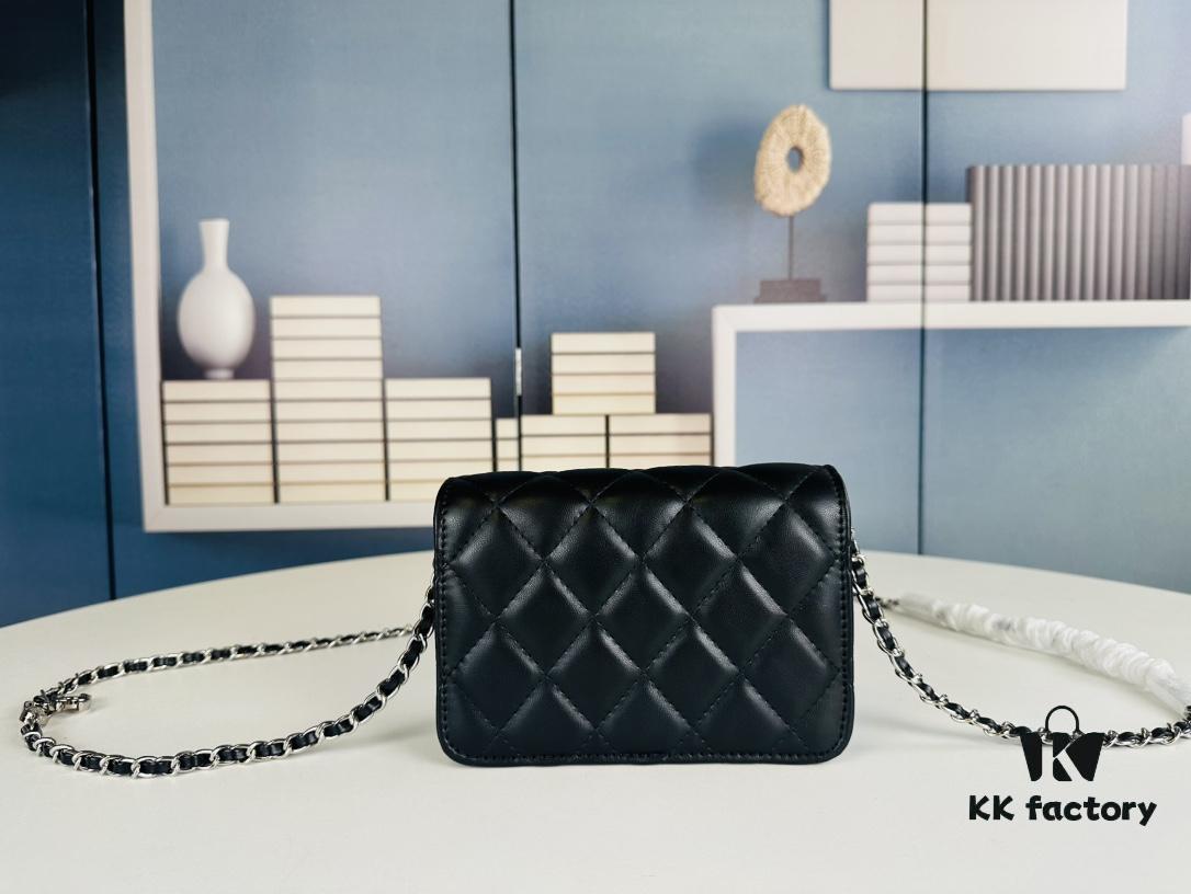 New Arrival Wholesale Multi-Color Chanel-Inspired Silver Chain Mini Bag