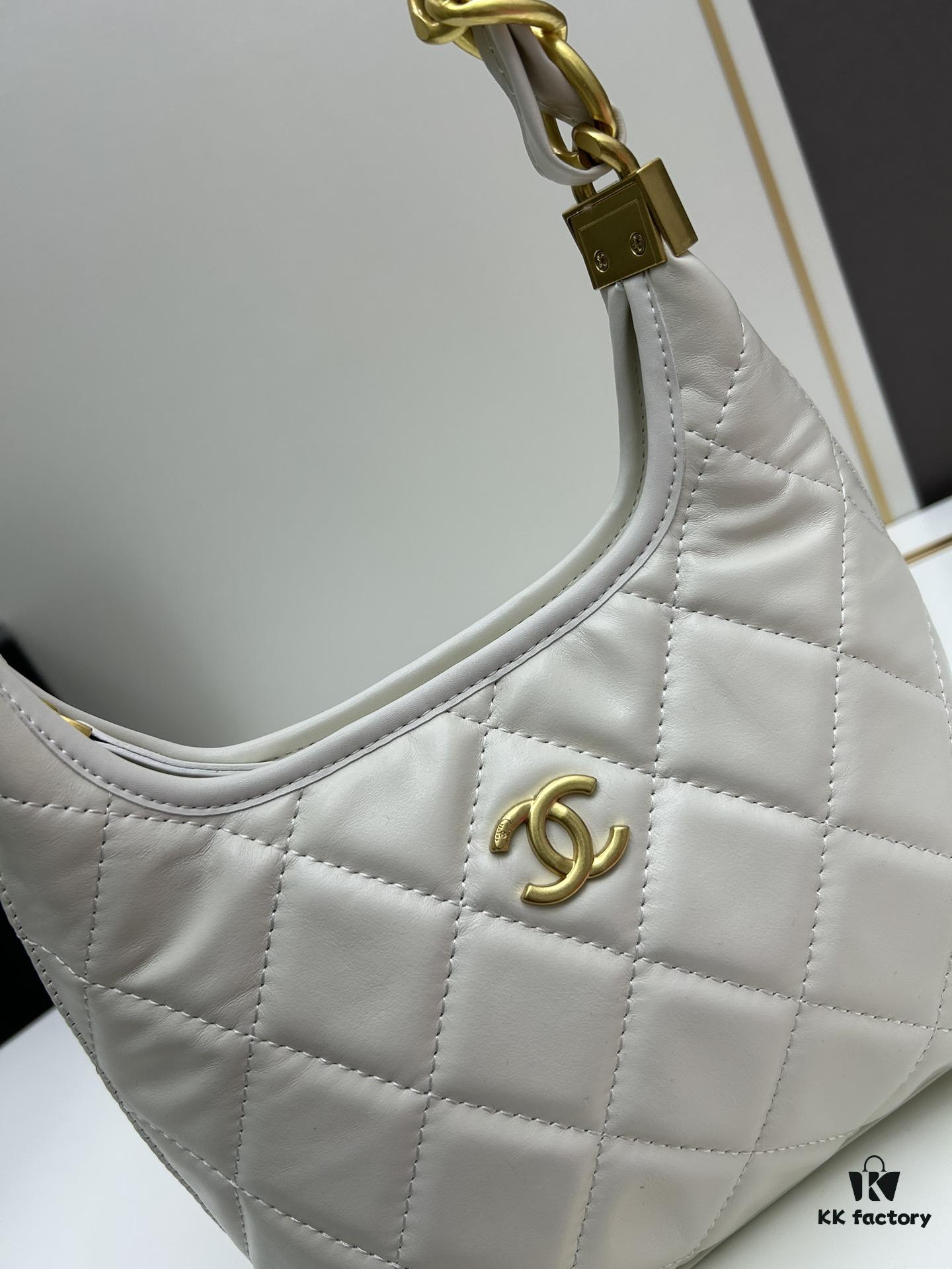 Chanel 24A Small Hobo Bag in Oil-Waxed Full-Grain Leather