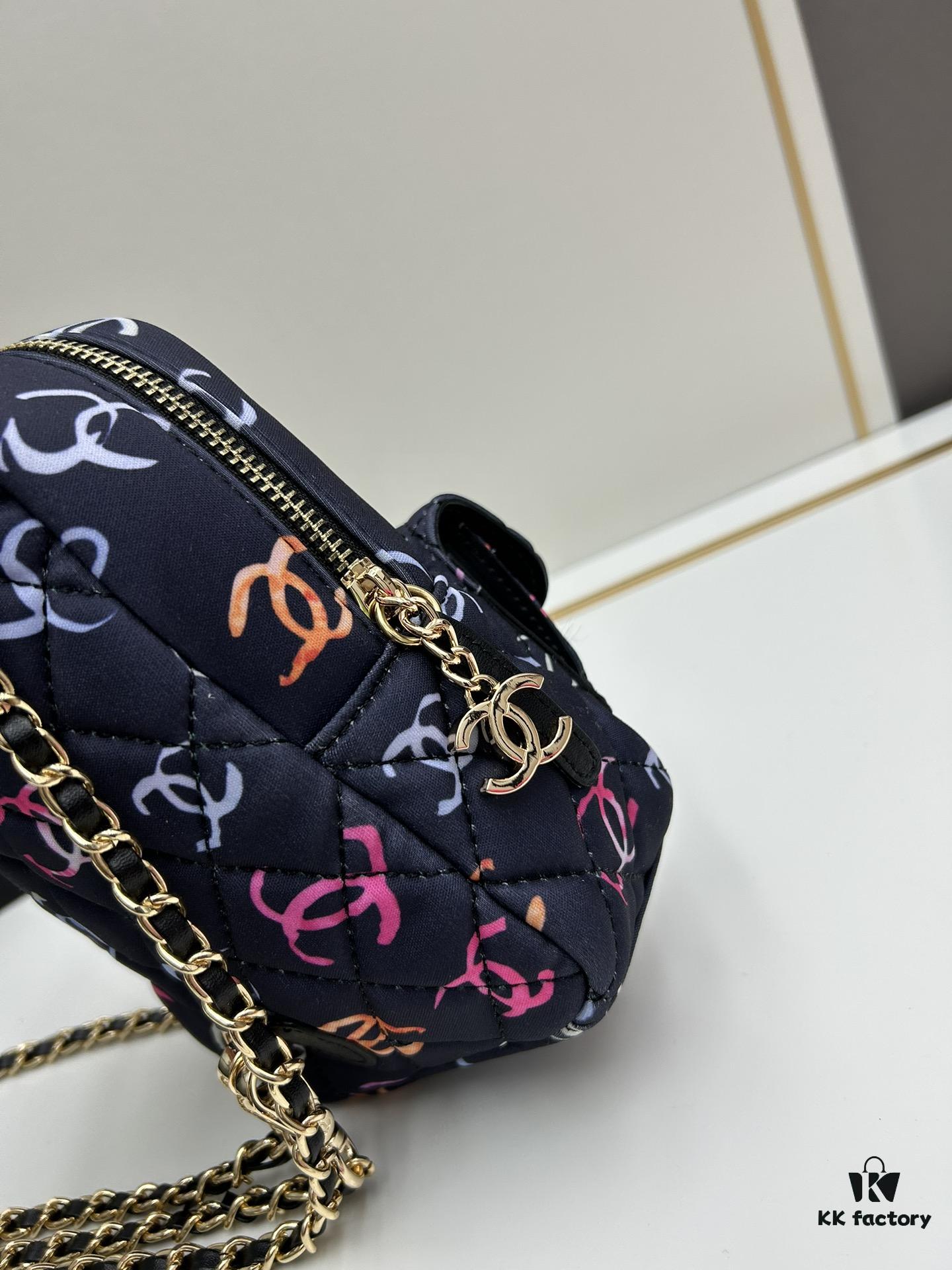 24SS Sweet Tones CHANEL – Stunning Bags in Vibrant Colors and Unique Designs