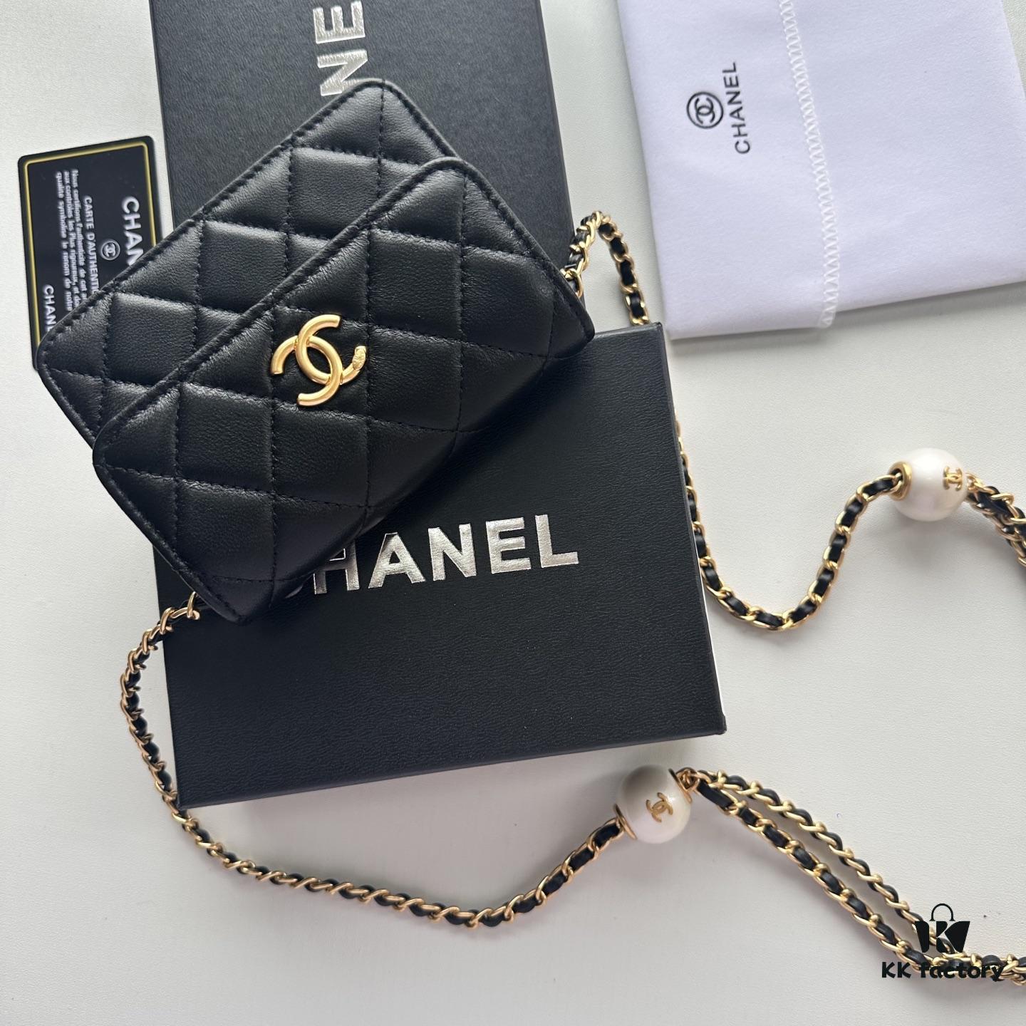 Chanel Boutique Style ❤❤ Caviar Leather with Pearl and Chain Hardware, Full Leather Interior and Exterior, High-Quality Craftsmanship, Gold-Tone Clasp, Can Be Worn as Shoulder Bag, Crossbody or Waist Bag