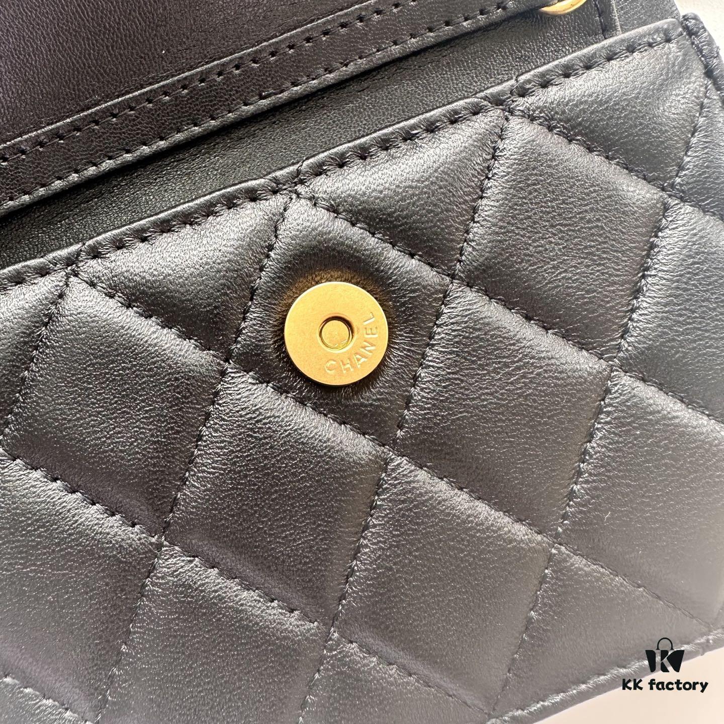 Chanel Boutique Style ❤❤ Caviar Leather with Pearl and Chain Hardware, Full Leather Interior and Exterior, High-Quality Craftsmanship, Gold-Tone Clasp, Can Be Worn as Shoulder Bag, Crossbody or Waist Bag