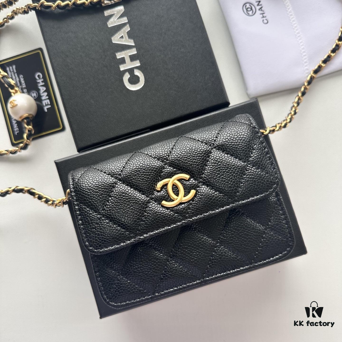 Best-selling Chanel-style Quilted Caviar Leather Bag with Pearl and Chain Hardware