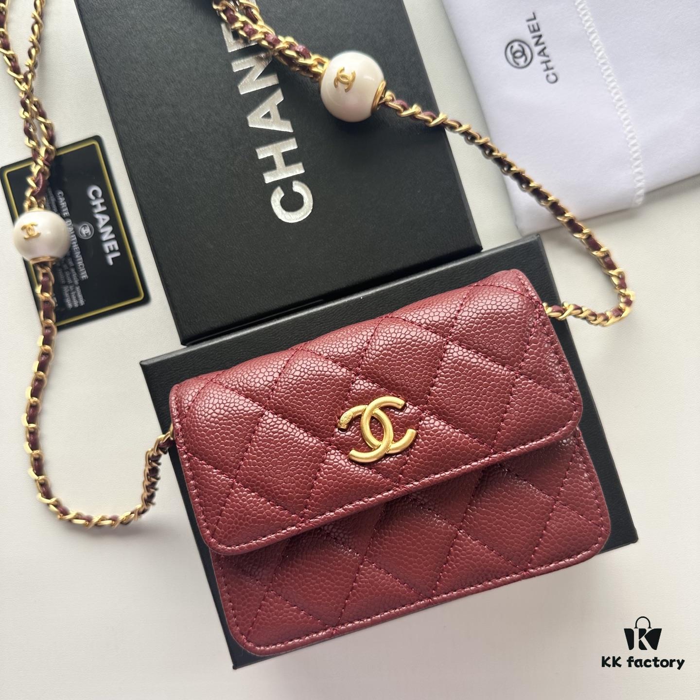 Chanel Luxury Counter Model ❤❤ Caviar Leather with Pearl and Chain Hardware, Full Leather Interior and Exterior, High-Quality Craftsmanship, Gold-Tone Clasp, Can Be Worn as Shoulder Bag, Crossbody or Waist Bag