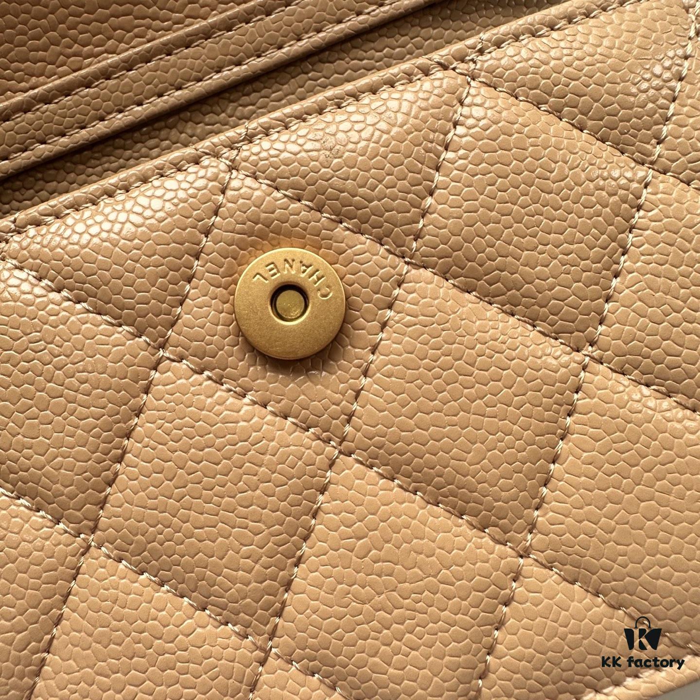 Chanel Luxury Counter Model ❤❤ Caviar Leather with Pearl and Chain Hardware, Full Leather Interior and Exterior, High-Quality Craftsmanship, Gold-Tone Clasp, Can Be Worn as Shoulder Bag, Crossbody or Waist Bag