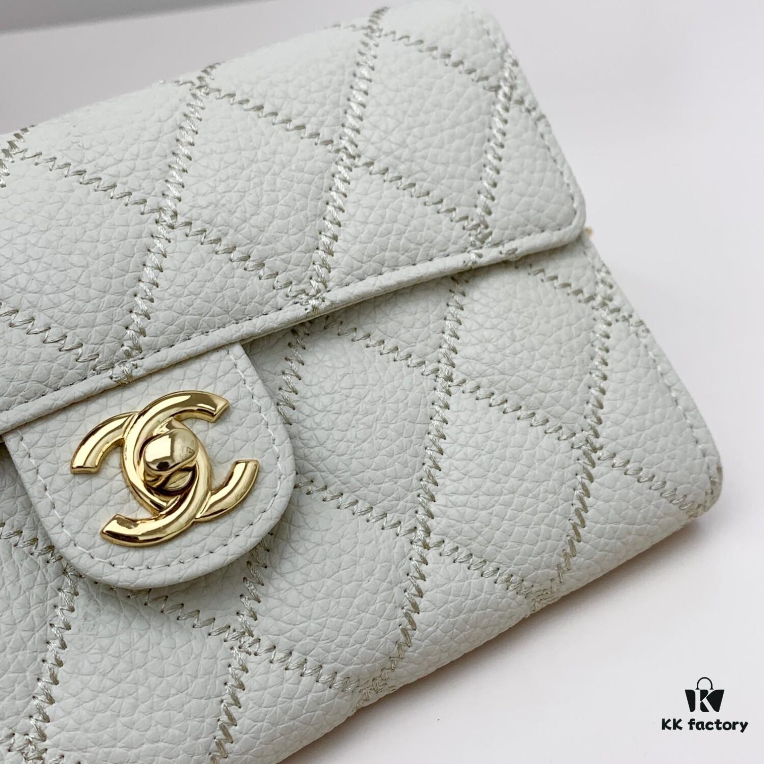 Chanel Classic Quilted Leather Shoulder Crossbody Bag with Chain