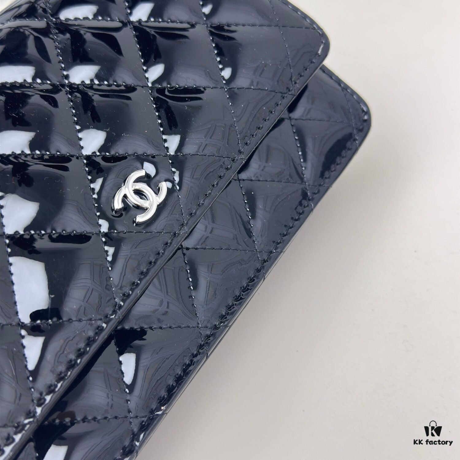 Top Quality Authentic Sheepskin Chanel WOC Classic Lucky Bag, Can Be Worn Crossbody or Shoulder, Chain Stowable Inside for Clutch Use