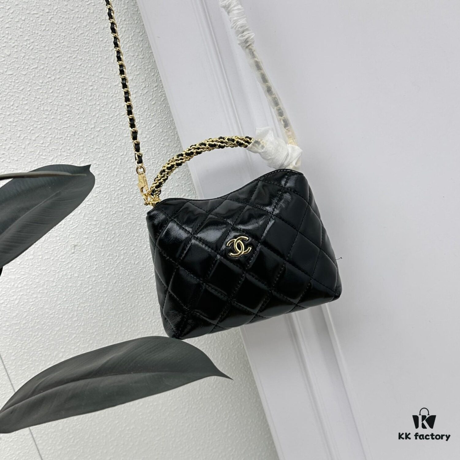 Chanel CHANEL 24A Handle Lunchbox Bag