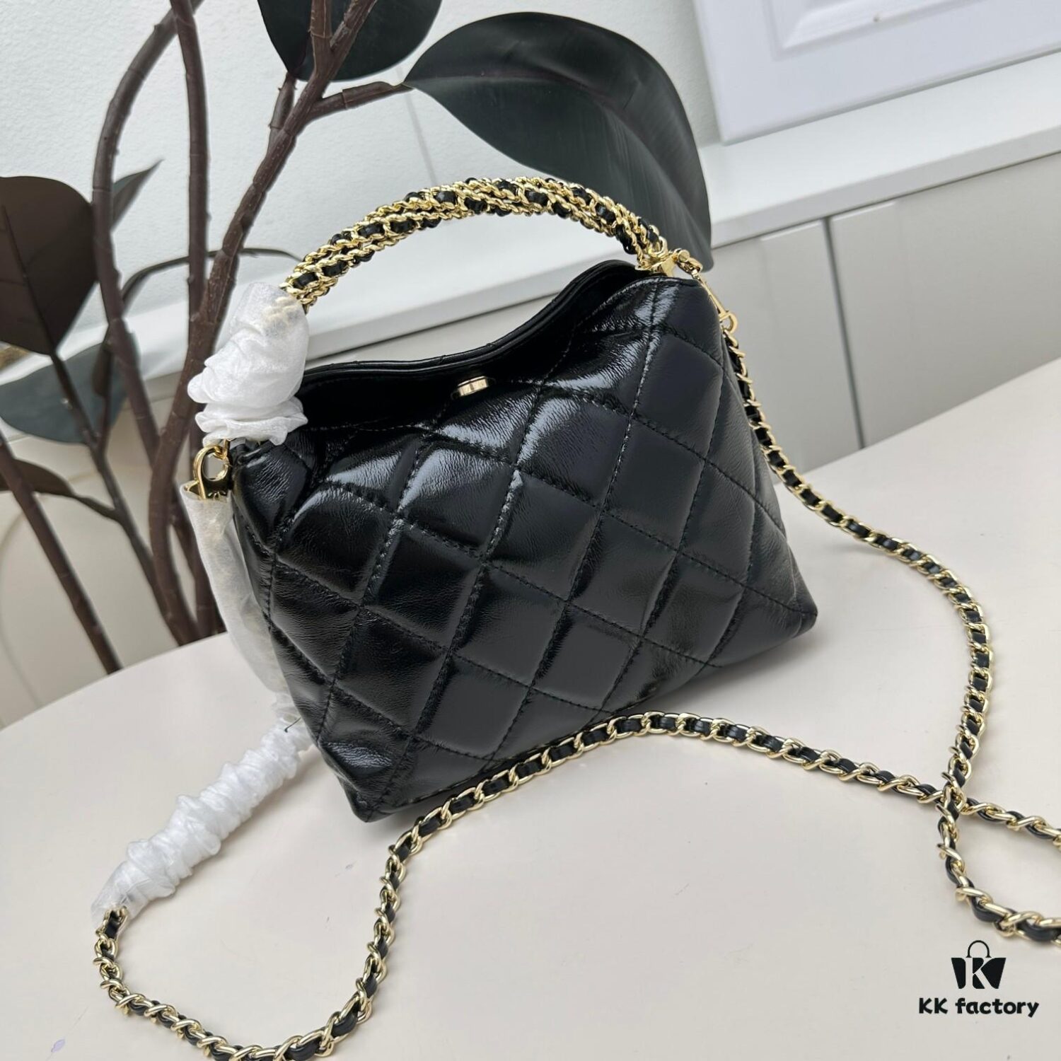 Chanel CHANEL 24A Handle Lunchbox Bag