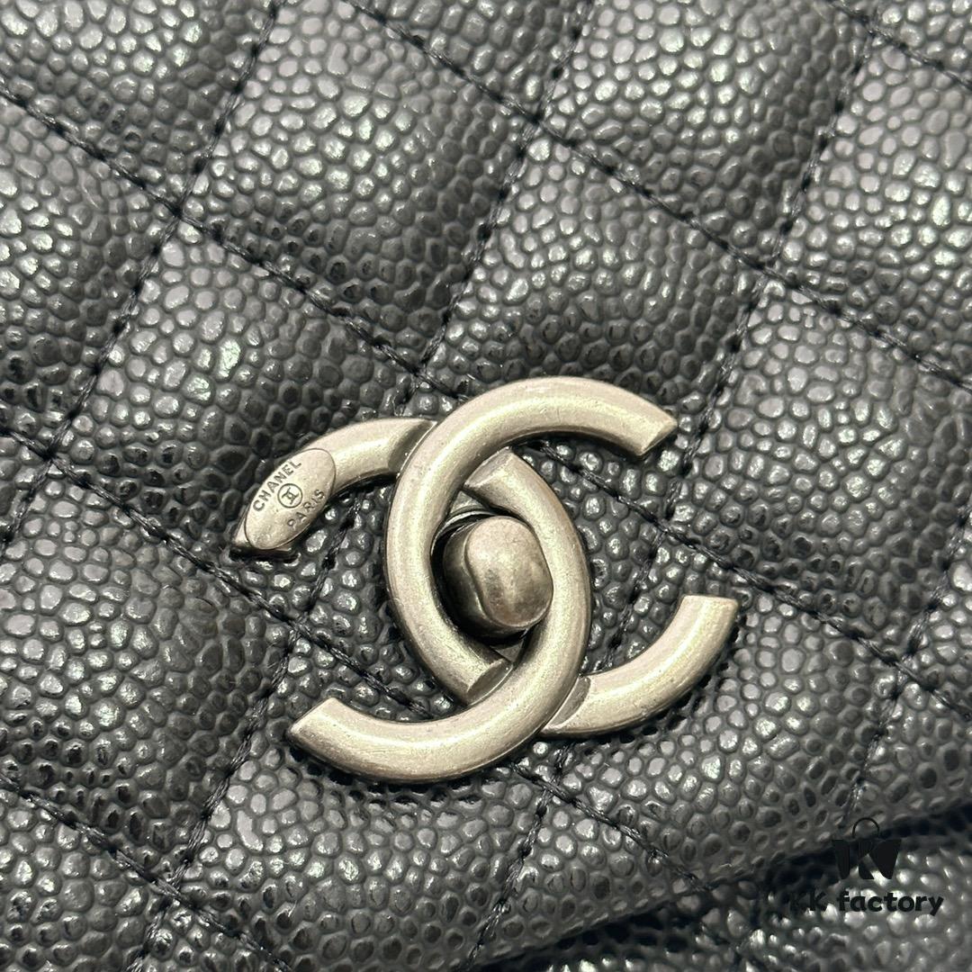 Calfskin Leather Handbag with Lizard Texture, Exclusive Chanel-Style Hardware, Dual Carry Tote & Shoulder Bag