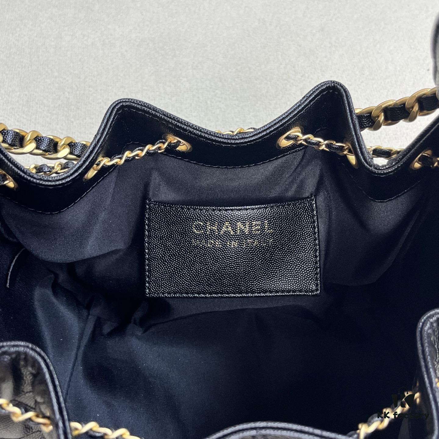 Top Quality Original Chanel 25C Hobo Bag - Grained Leather Shoulder Bag with Vintage Gold-Tone Buckle Drawstring Design
