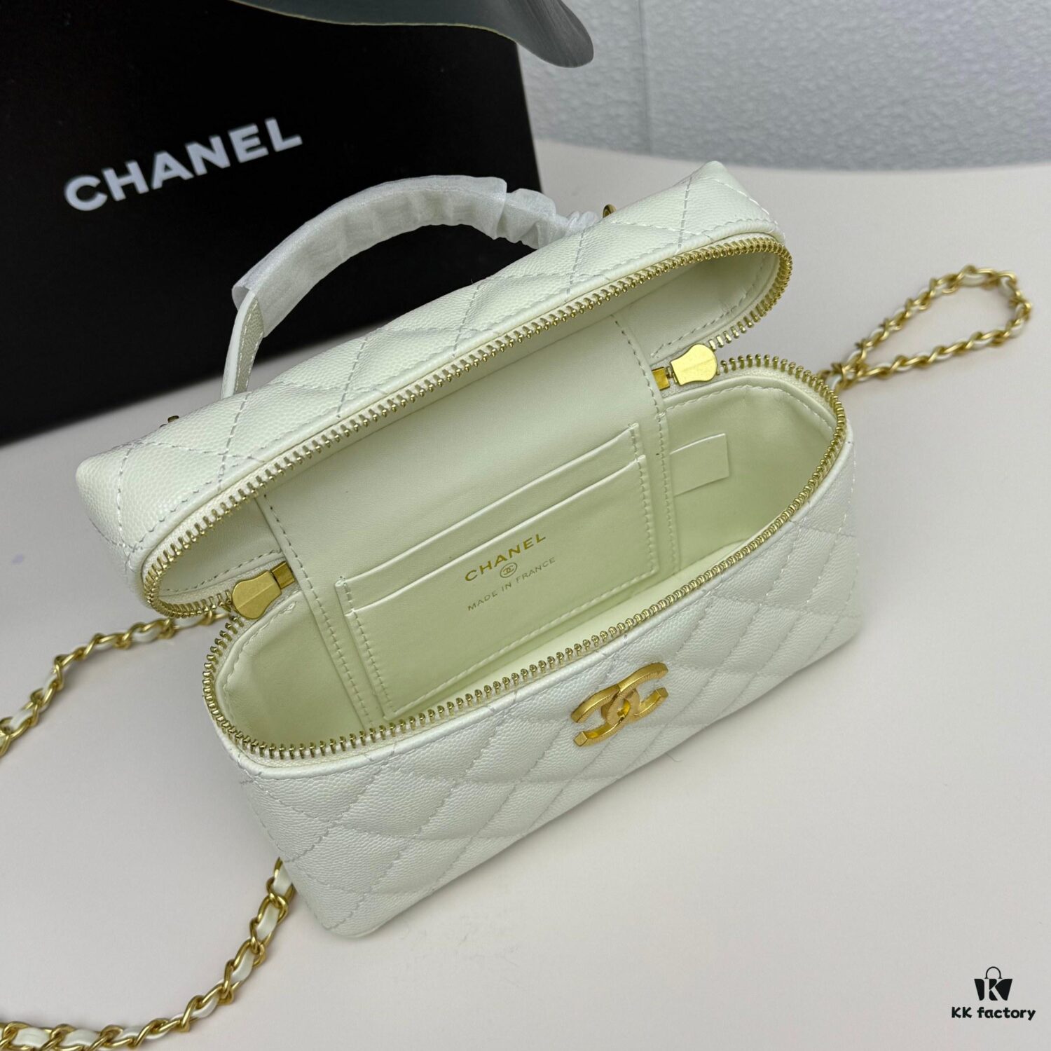 Top Grain Calfskin CHANEL 25P Black and Gold Brushed Logo Flat Box Bag