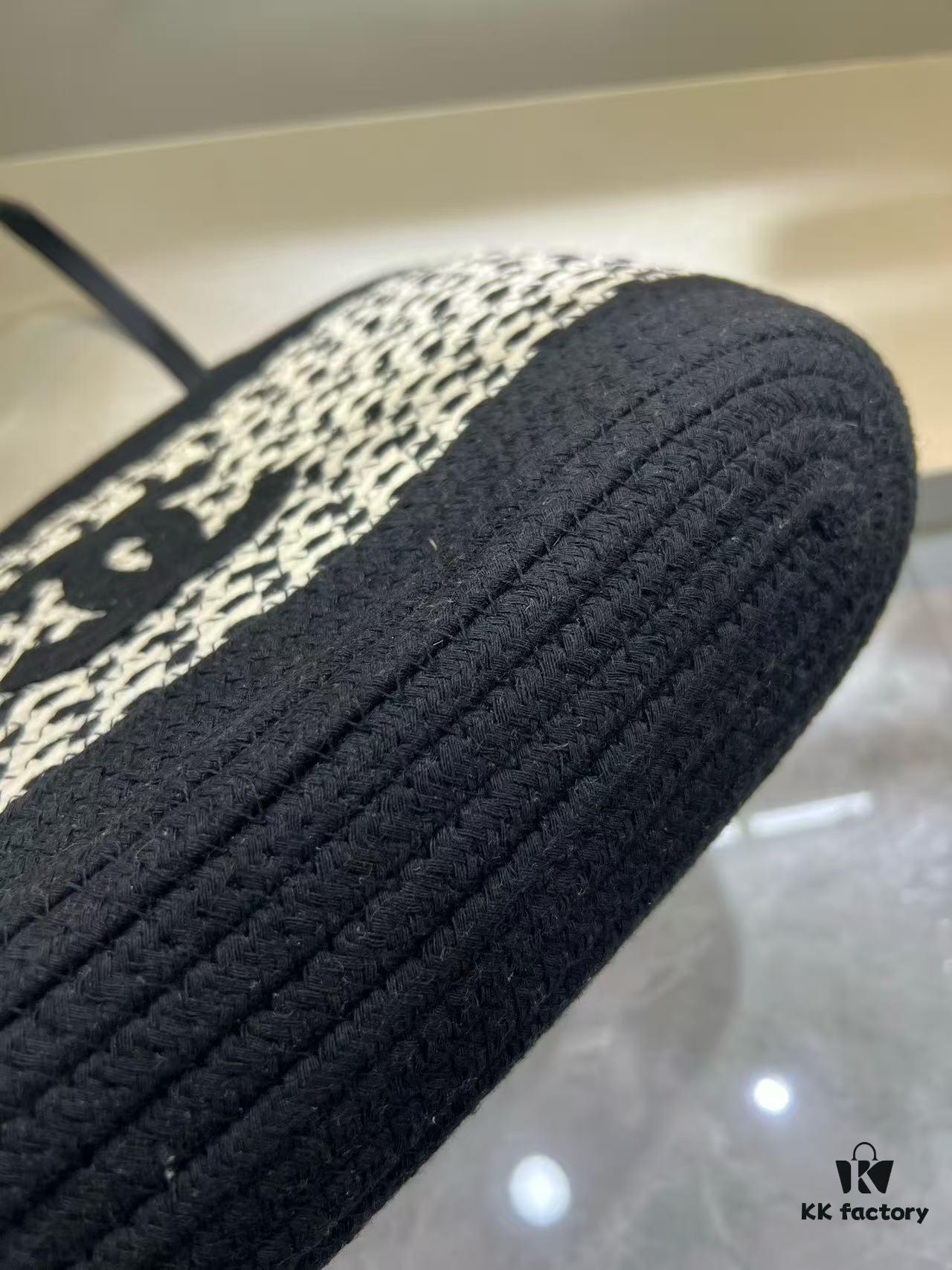 Chanel Summer New Arrival Woven Bag, Large-Capacity Tote, Vacation Beach Bag, Shoulder Bag 43.28