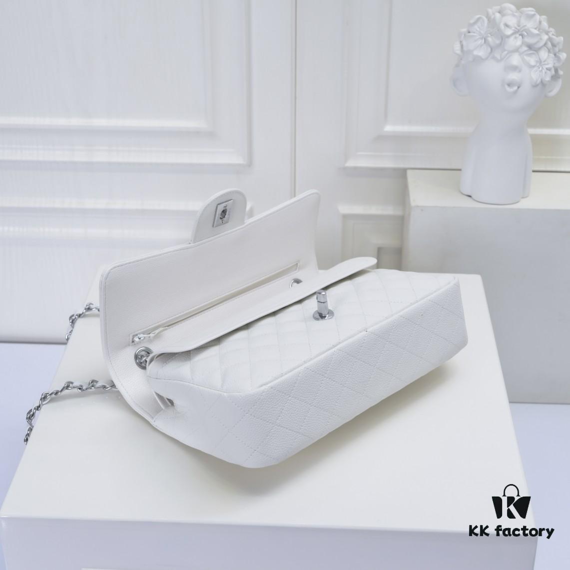 Chanel Classic Flap Bag CF2.55, Ultimate Luxury Item, Top-Tier Caviar Grain Calfskin with Genuine 24K Gold Hardware