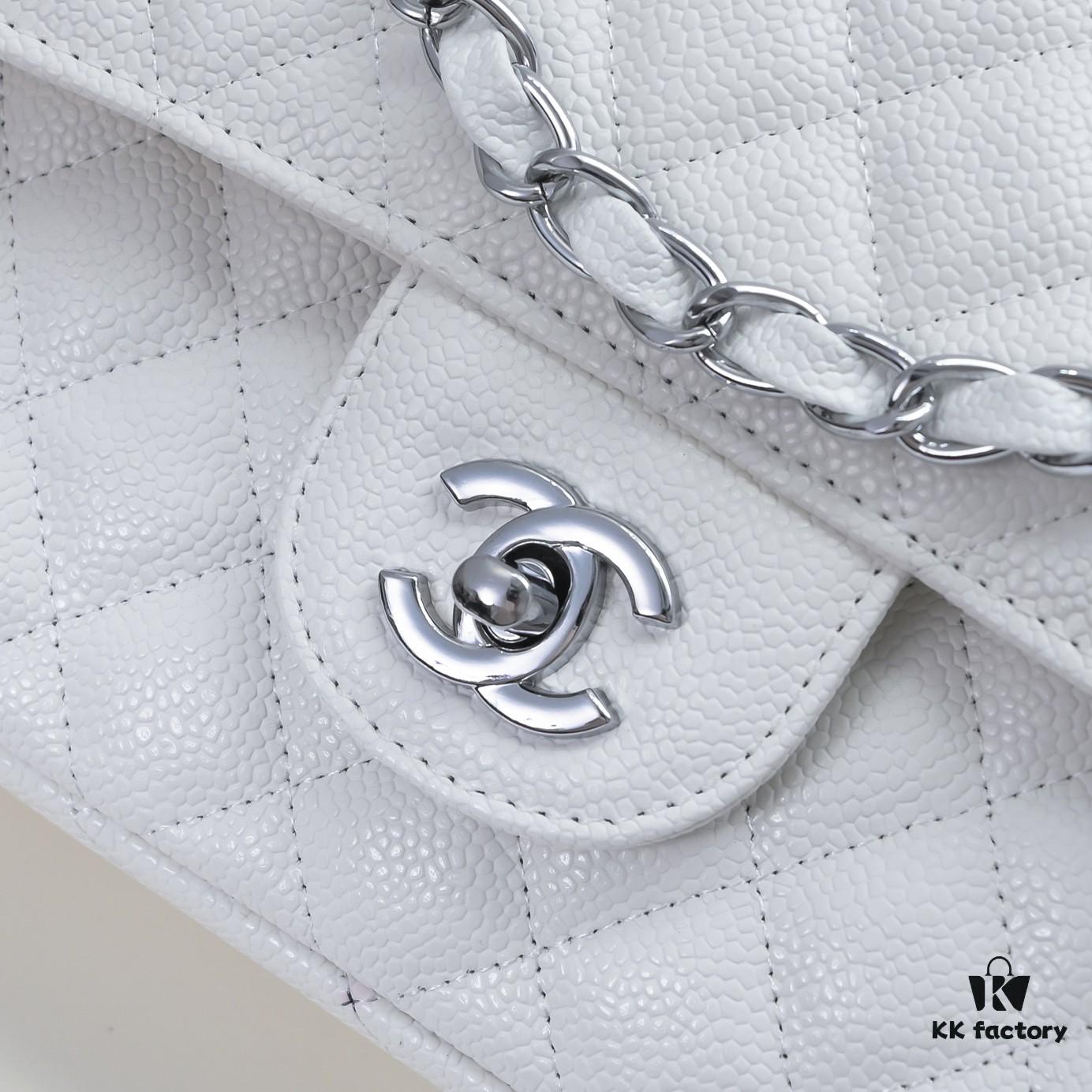 Chanel Classic Flap Bag CF2.55, Ultimate Luxury Item, Top-Tier Caviar Grain Calfskin with Genuine 24K Gold Hardware