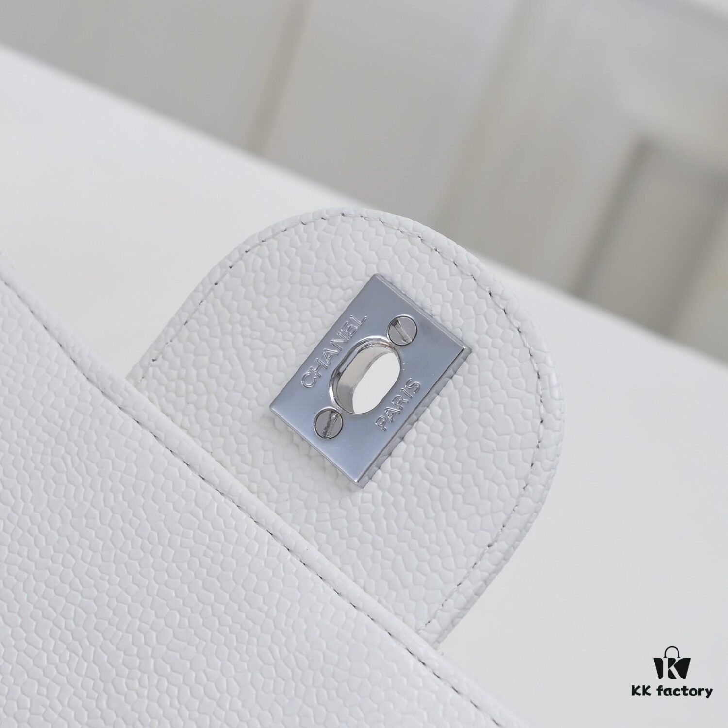 Chanel Classic Flap Bag CF2.55, Ultimate Luxury Item, Top-Tier Caviar Grain Calfskin with Genuine 24K Gold Hardware