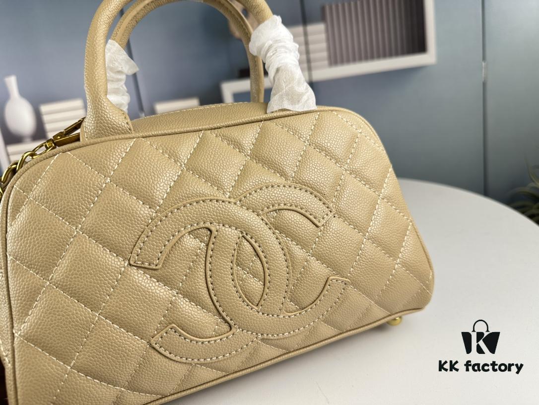 New Arrival Wholesale Jennie Same Style Chanel Bowling Bag in Black – Why Is It So Popular?