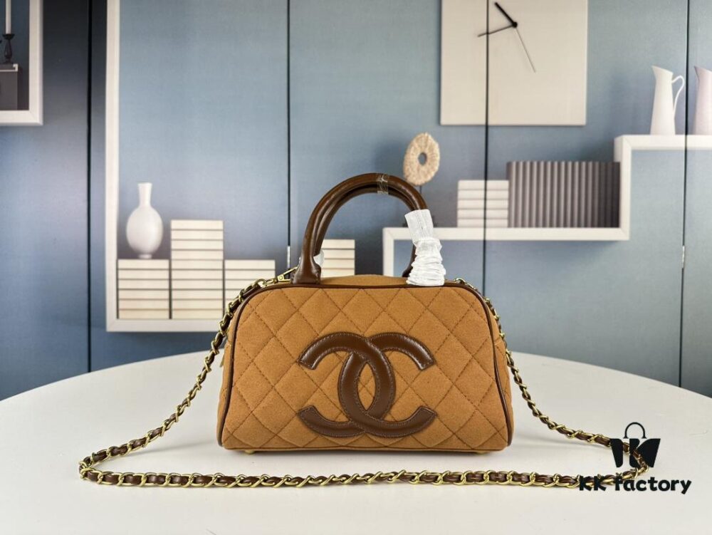 New Arrival Wholesale Jennie Same Style Chanel Bowling Bag in Black – Why Is It So Popular?