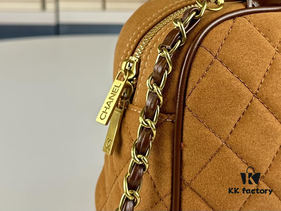 New Arrival Wholesale Jennie Same Style Chanel Bowling Bag in Black – Why Is It So Popular?