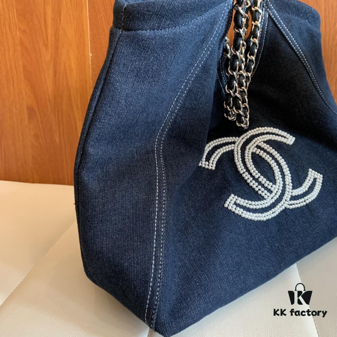 Mini Chanel Denim Underarm Tote Bag CHANEL 2024 New Trendy Fashion Popular Style