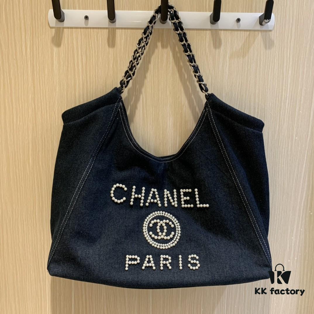 Xiaoxiang Home Chanel Denim Crossbody Tote Bag [CHANEL] 2024 New Trendy Fashionable Popular Style, Perfectly Designed to Capture Girls' Hearts, Chanel Denim Collection, Large Capacity, Lightweight, Flattering for Everyone, Must-Have for Stylish Women