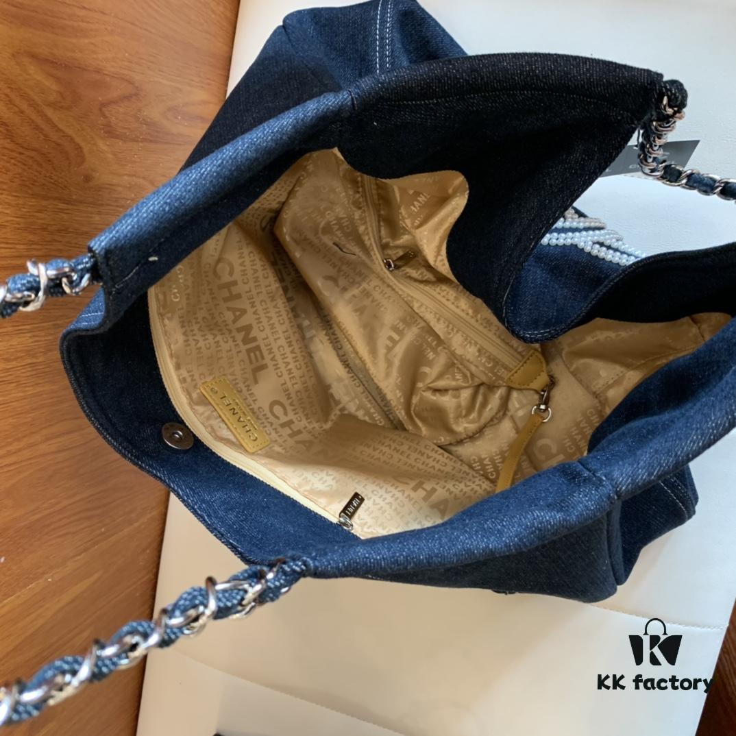 CHANEL Denim Underarm Tote Bag 2024 New Arrival Fashion Trendy Style