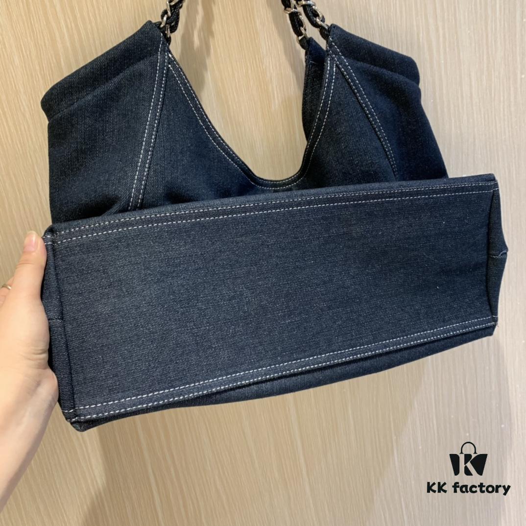 CHANEL Denim Underarm Tote Bag 2024 New Arrival Fashion Trendy Style