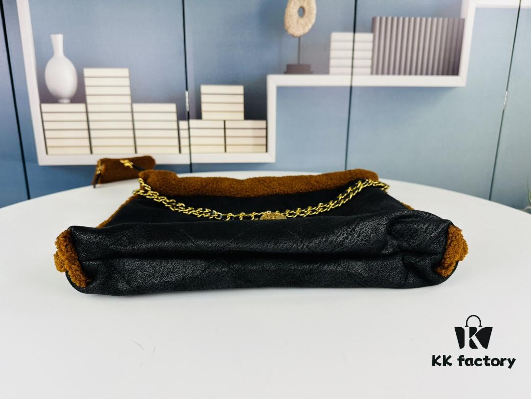 New Arrival Teddy Bag from Chanel 22B