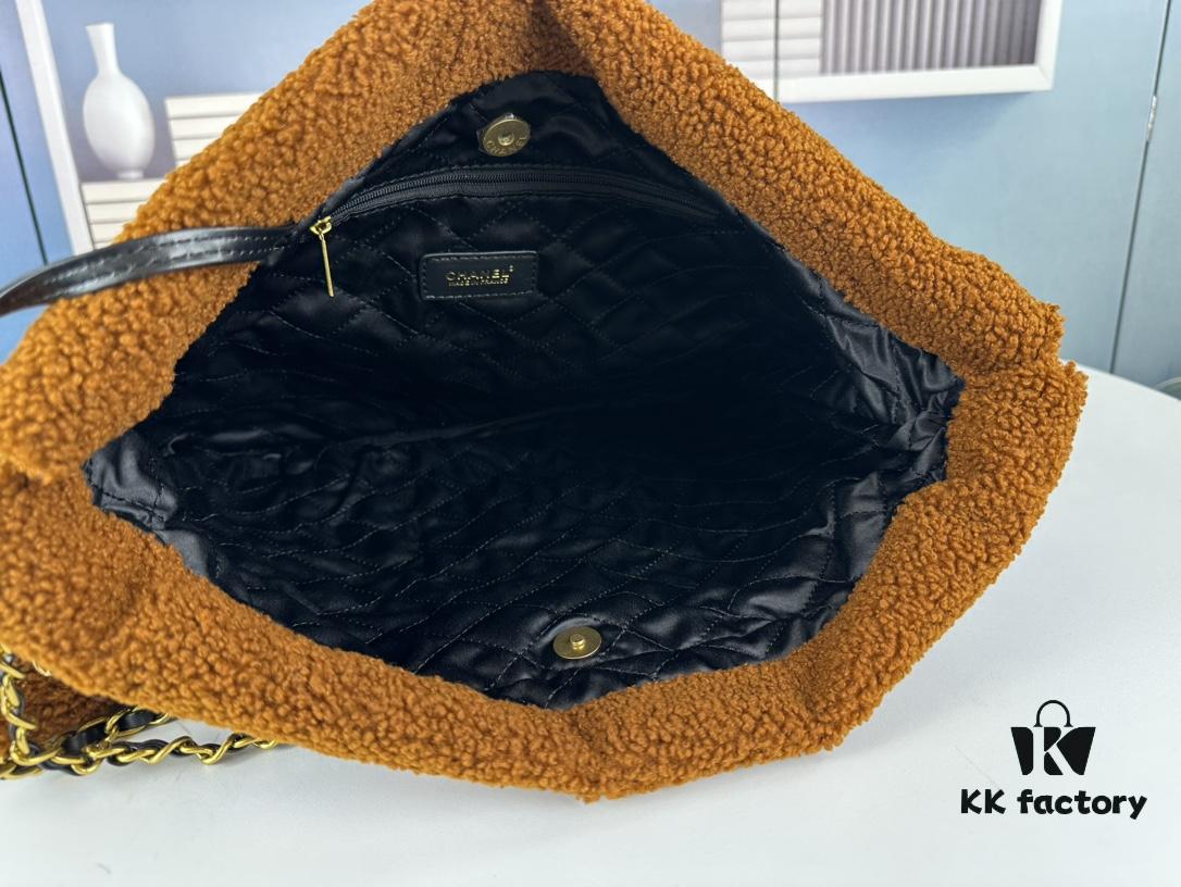 New Arrival Teddy Bag from Chanel 22B