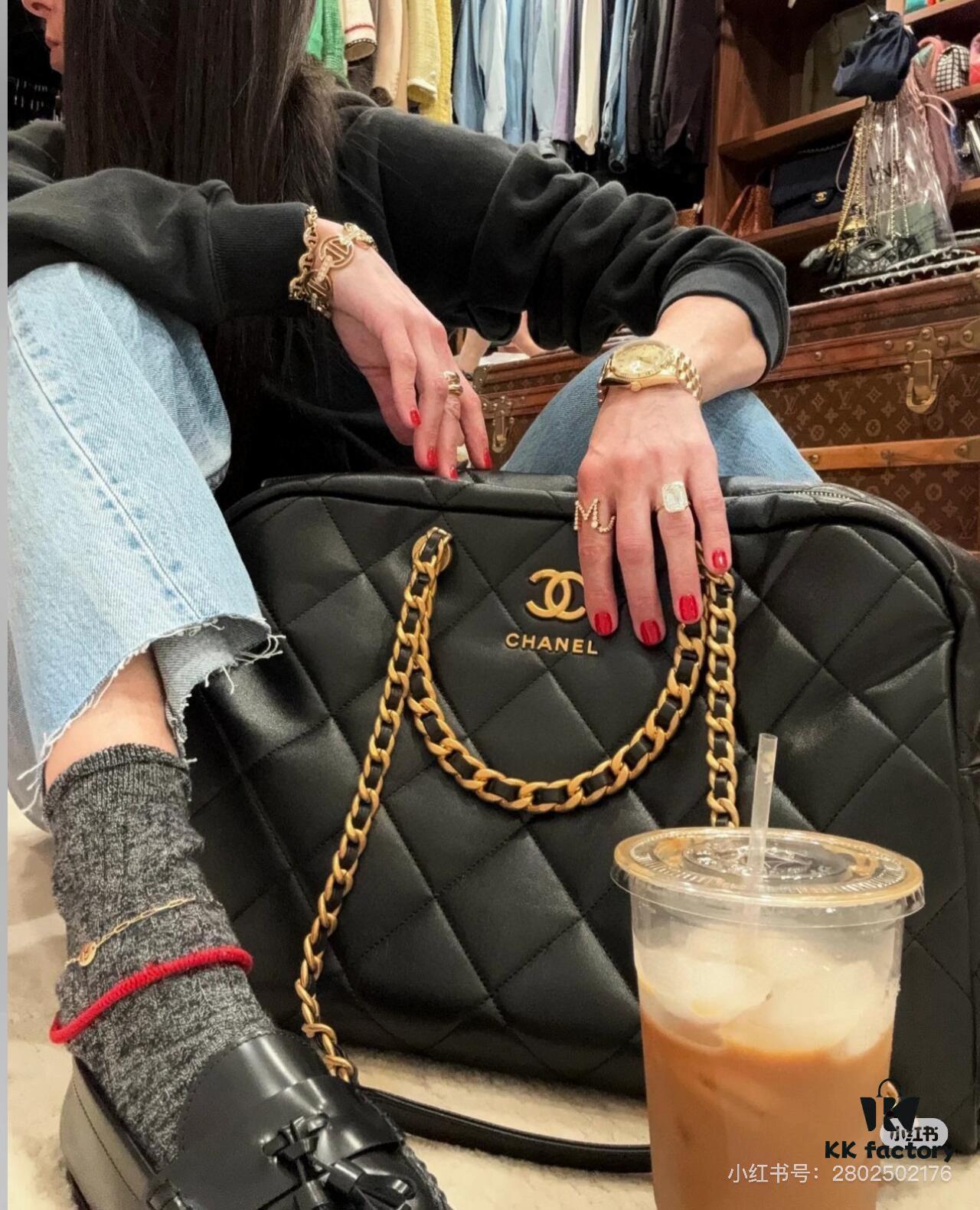 New Large Size Extremely Hard-to-Get 24 Spring/Summer Chanel Bag!!!