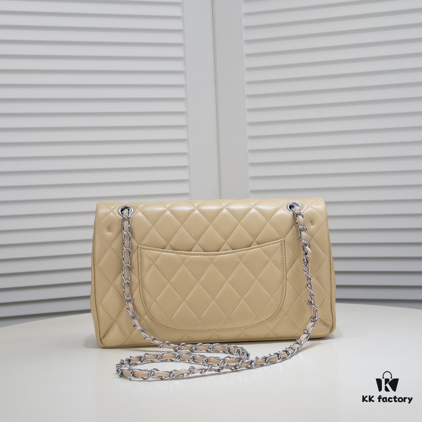 Beige Chanel Century Classic Style, meticulously crafted with precision stitching, imported lambskin paired with original hardware, full quilting, perfect softness and shape, size: 30X18X8cm, model number: 1113