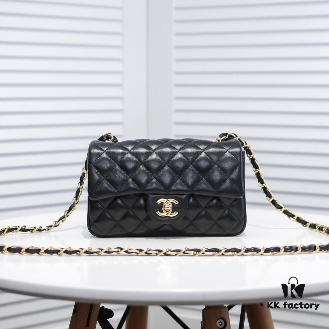 CF Versatile Little Lamb Skin Rose Chanel Eternal Classic Noble Temperament Favorite Among Elegantly Refined Women Luxurious and Durable