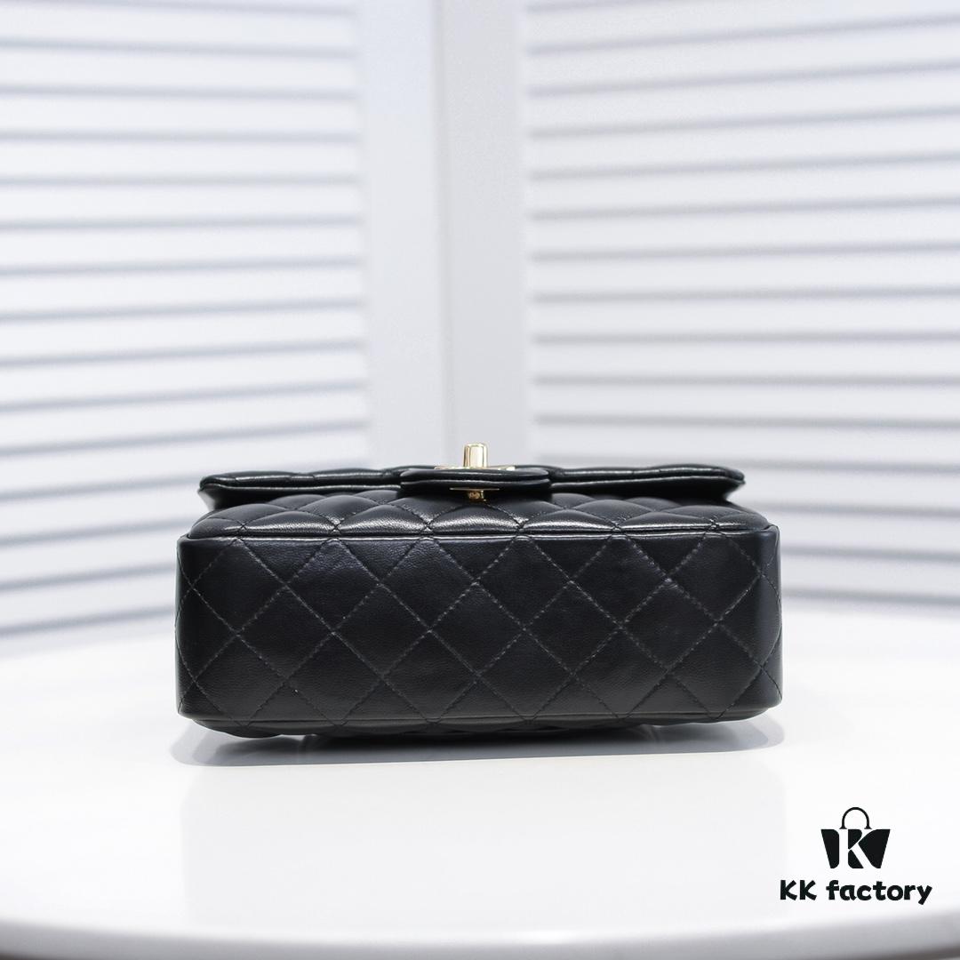 CF Versatile Little Lamb Skin Rose Chanel Eternal Classic Noble Temperament Favorite Among Elegantly Refined Women Luxurious and Durable