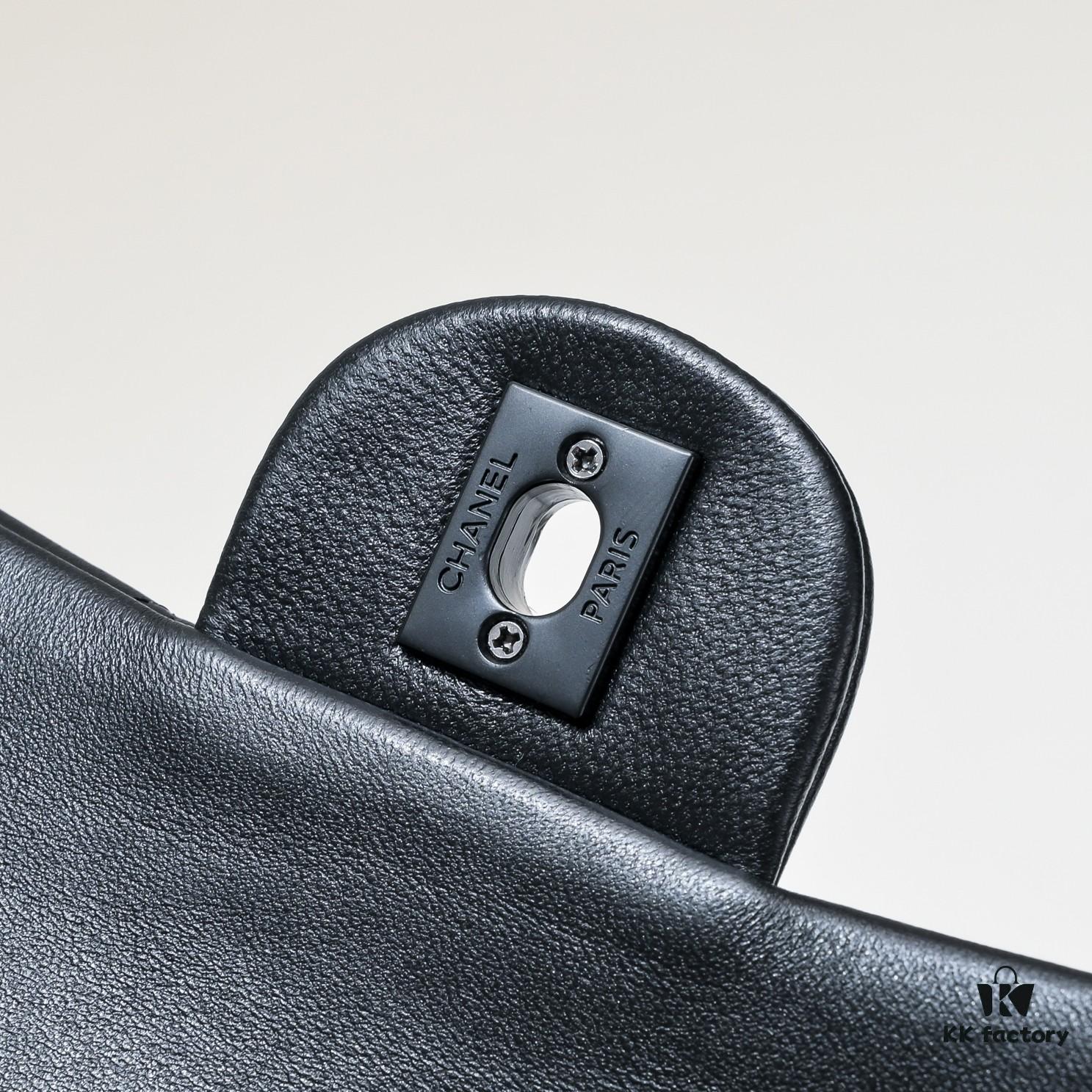 Black Button CF Style Versatile Lamb Leather Bag 🌹 Chanel-Inspired Timeless Classic - Elegant and Refined, Favorite Among Sophisticated Women