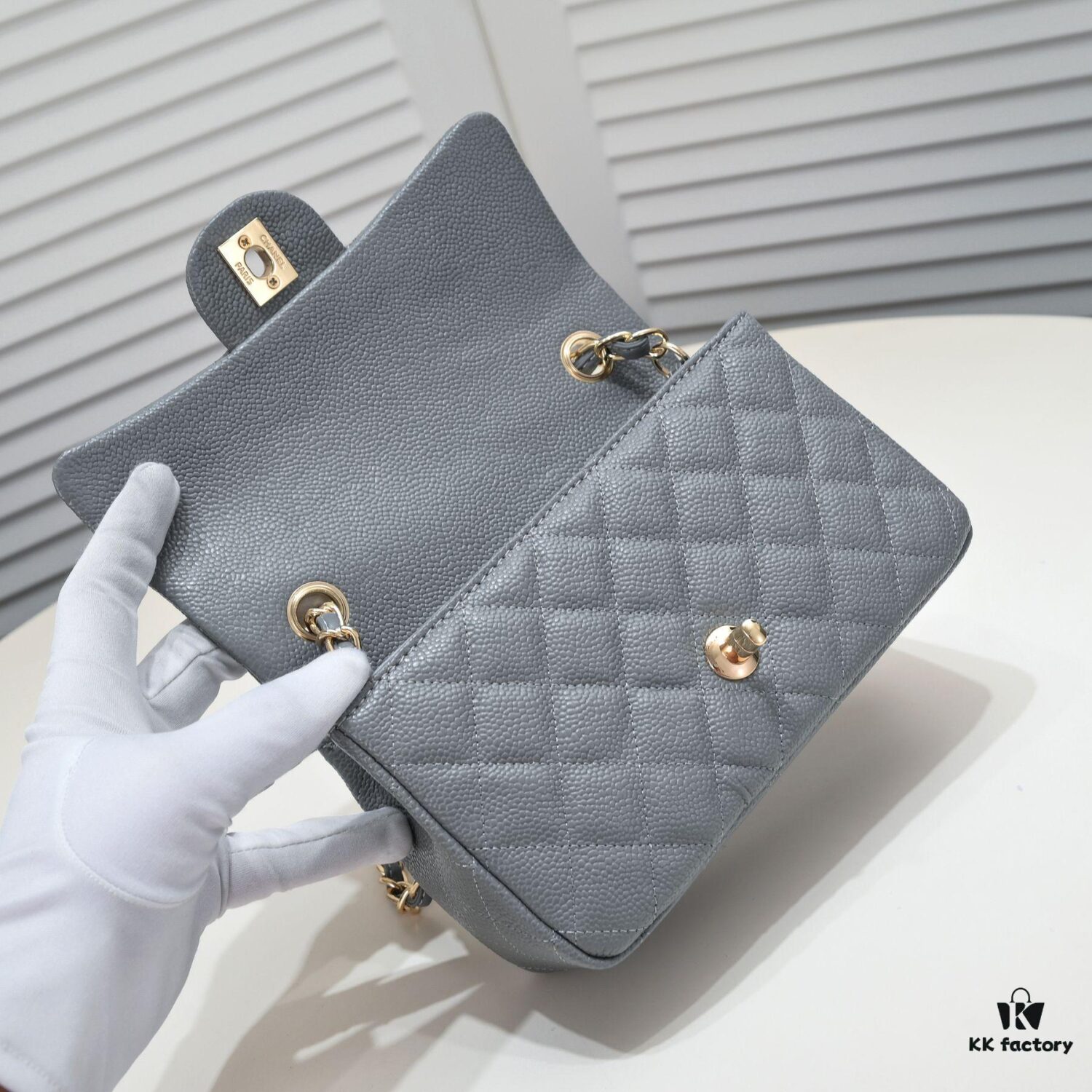 Gray CF Style Caviar Leather Handbag, Versatile Chanel-Inspired Classic Design, Elegant and Soft High-End Leather, Premium Hardware and Craftsmanship