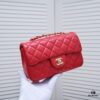 Bright Red CF Versatile Lamb Leather Bag 🌹 Chanel 💃🏻‼️ Timeless Classic [Blush] Elegant and Refined, the Favorite of Sophisticated Women 🌟 Premium Soft Leather with High-End Craftsmanship, Flawless Details from Official Retail Stores [Strong] Radiant and Feminine 😝[Strong] Luxurious and Durable 🌟 Size: 20*14*7cm, Model No.: 1116