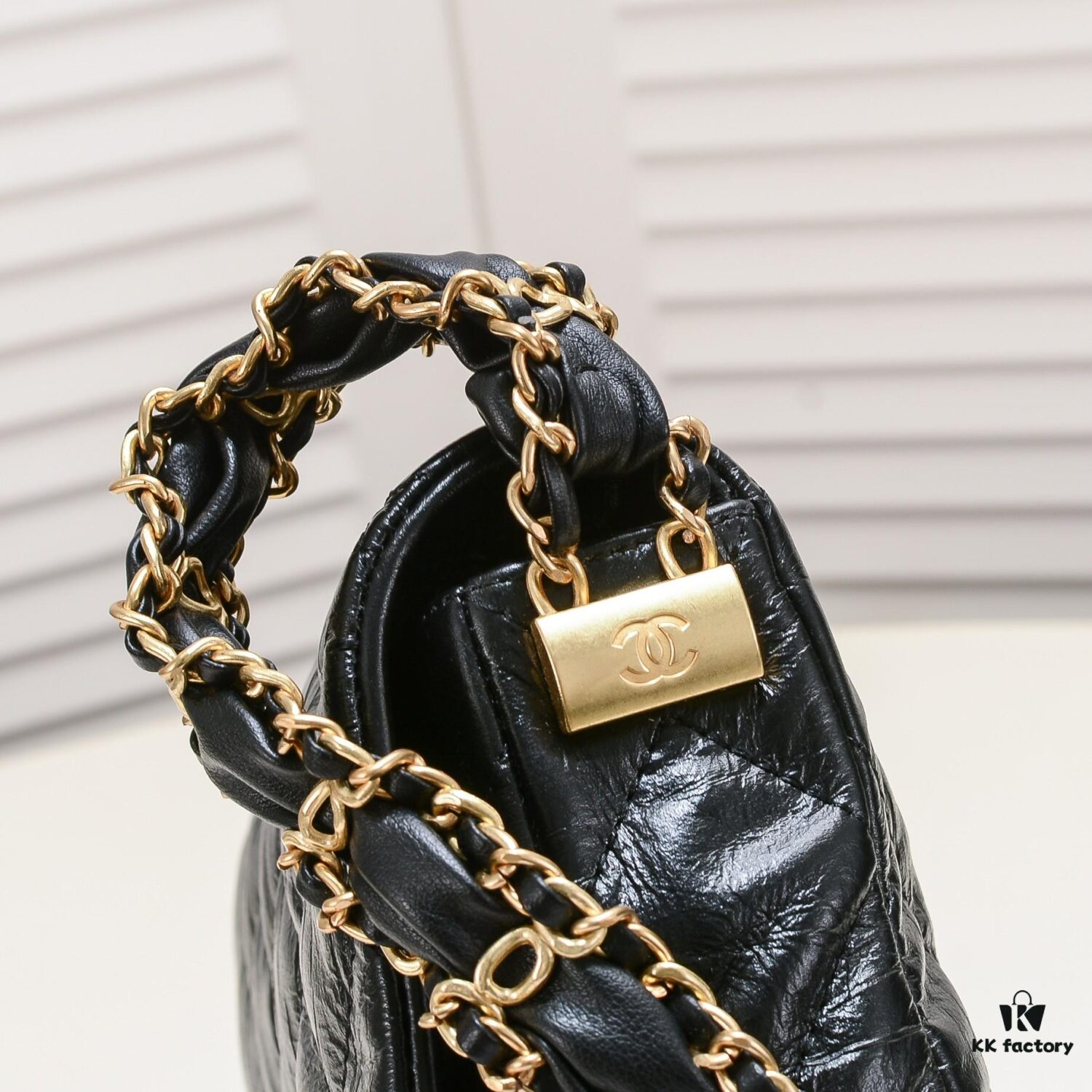 Chanel 23K Calfskin Wide Strap Shoulder Bag AS4423