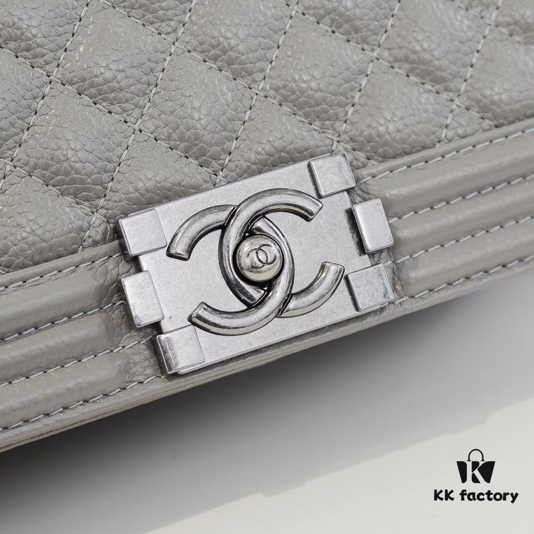 Authentic Leather with Original Hardware Chanel Handbag