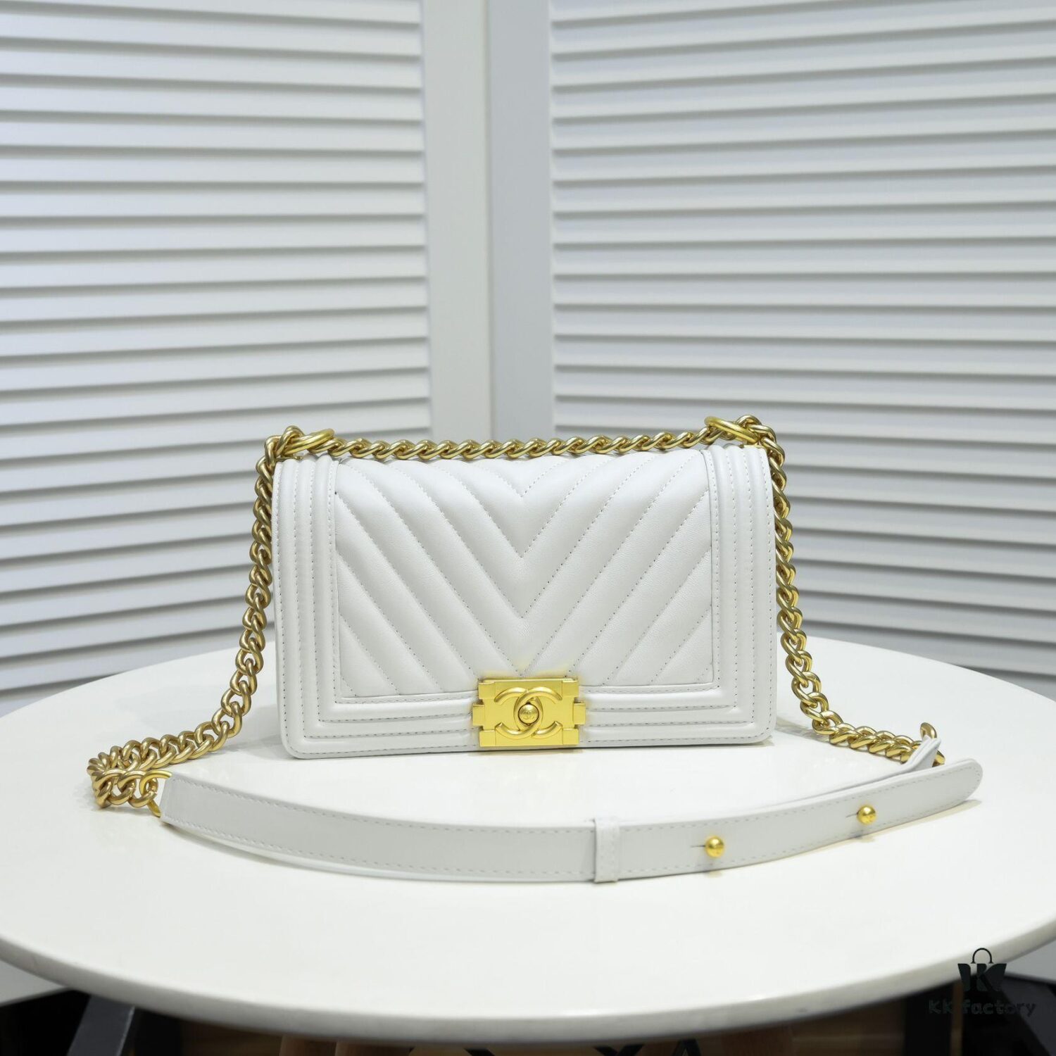 Chanel Crown Lambskin Leather Bag with Original Hardware - Full Sheepskin with Thickened Electroplated Gold Fittings