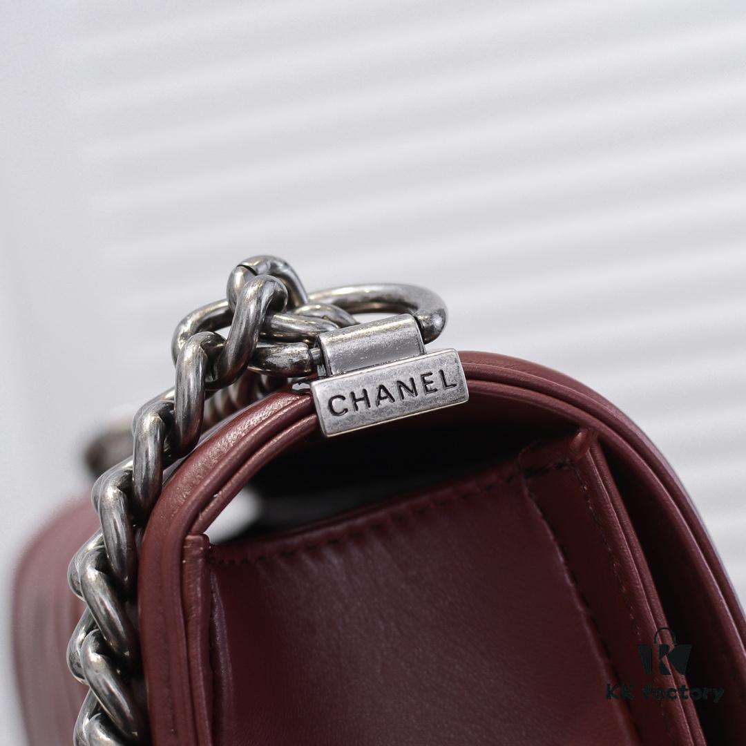 Chanel Genuine Lambskin Handbag with Original Hardware - Full Sheepskin, Thickened Electroplated Metal Fittings, Premium Craftsmanship, Resistant and Stylish