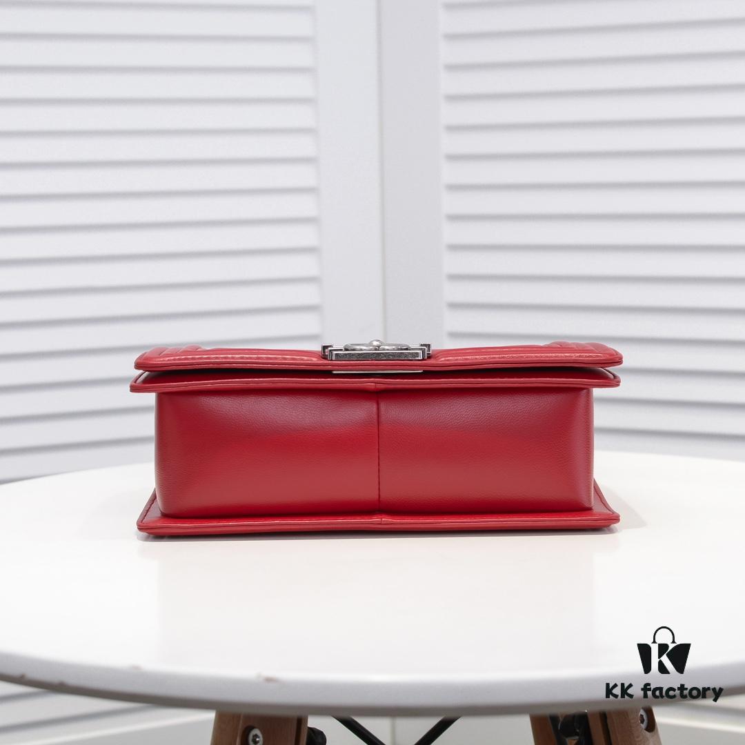 Chanel Genuine Lambskin Bag with Original Hardware - Full Sheepskin, Thickened Electroplated Metal Fittings, Premium Craftsmanship, Size 25*15*8cm Model No. 67086V