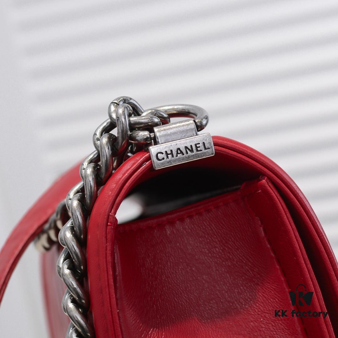 Chanel Genuine Lambskin Bag with Original Hardware - Full Sheepskin, Thickened Electroplated Metal Fittings, Premium Craftsmanship, Size 25*15*8cm Model No. 67086V