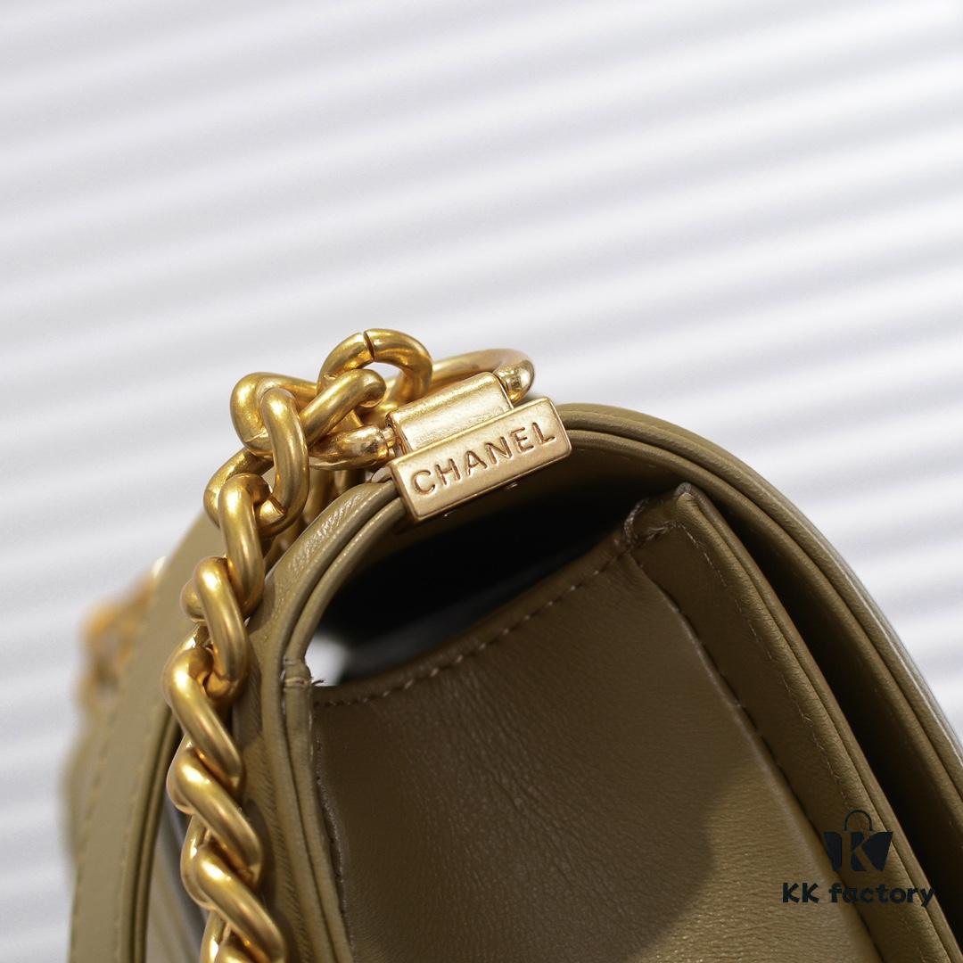 Chanel Crown Lambskin Bag with Original Hardware - Full Sheepskin, Thickened Electroplated Metal Fittings, Scratch-Resistant and Highly Elastic, Premium Quality Like Authentic