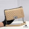 Chanel Genuine Lambskin Bag with Original Hardware - Full Sheepskin, Thickened Electroplated Metal, Premium Craftsmanship, Size 25*15*8cm Model No. 67086V
