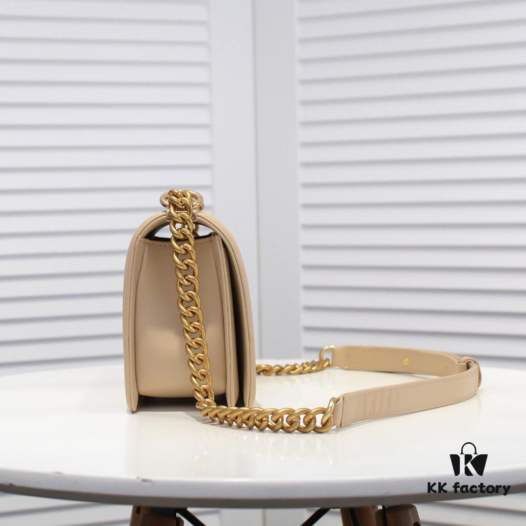 Chanel Crown Lambskin Bag with Full Sheepskin and Original Hardware - Thickened Electroplated Metal, Premium Craftsmanship, Real Stock, Real Photos