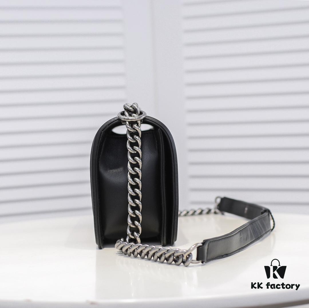 Chanel Full Lambskin with Original Hardware - Premium Craftsmanship, Thickened Electroplated Metal Fittings, Excellent Elasticity and Durability